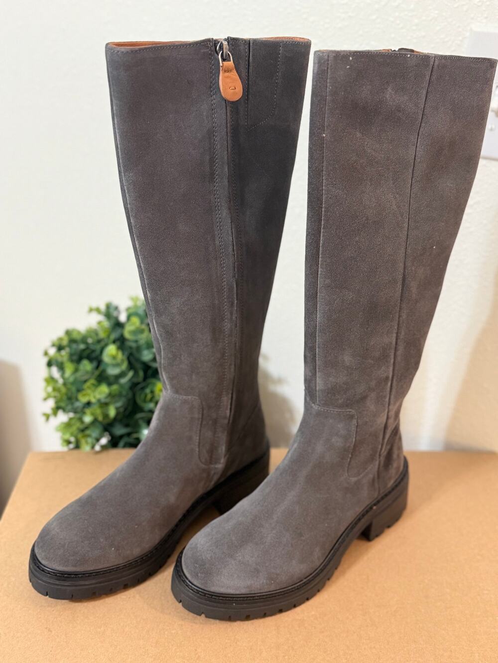 Gentle Souls by Kenneth Cole Women's Brandon Knee High Boot Charcoal - Size 8